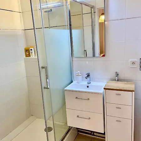 Cosy 1 Pour 2 Pers - Renove - Terrasse - Parking *